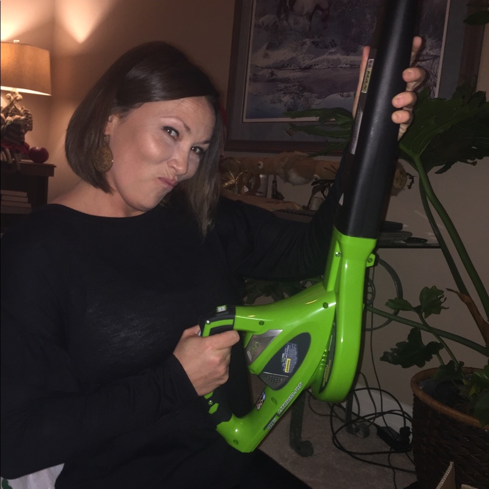 Meet your Posher, Laura